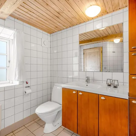 Historic By The Limfjord With Spa, Sauna And Wildnerness Bath Only 250 Meters From The North Sea * Harboør